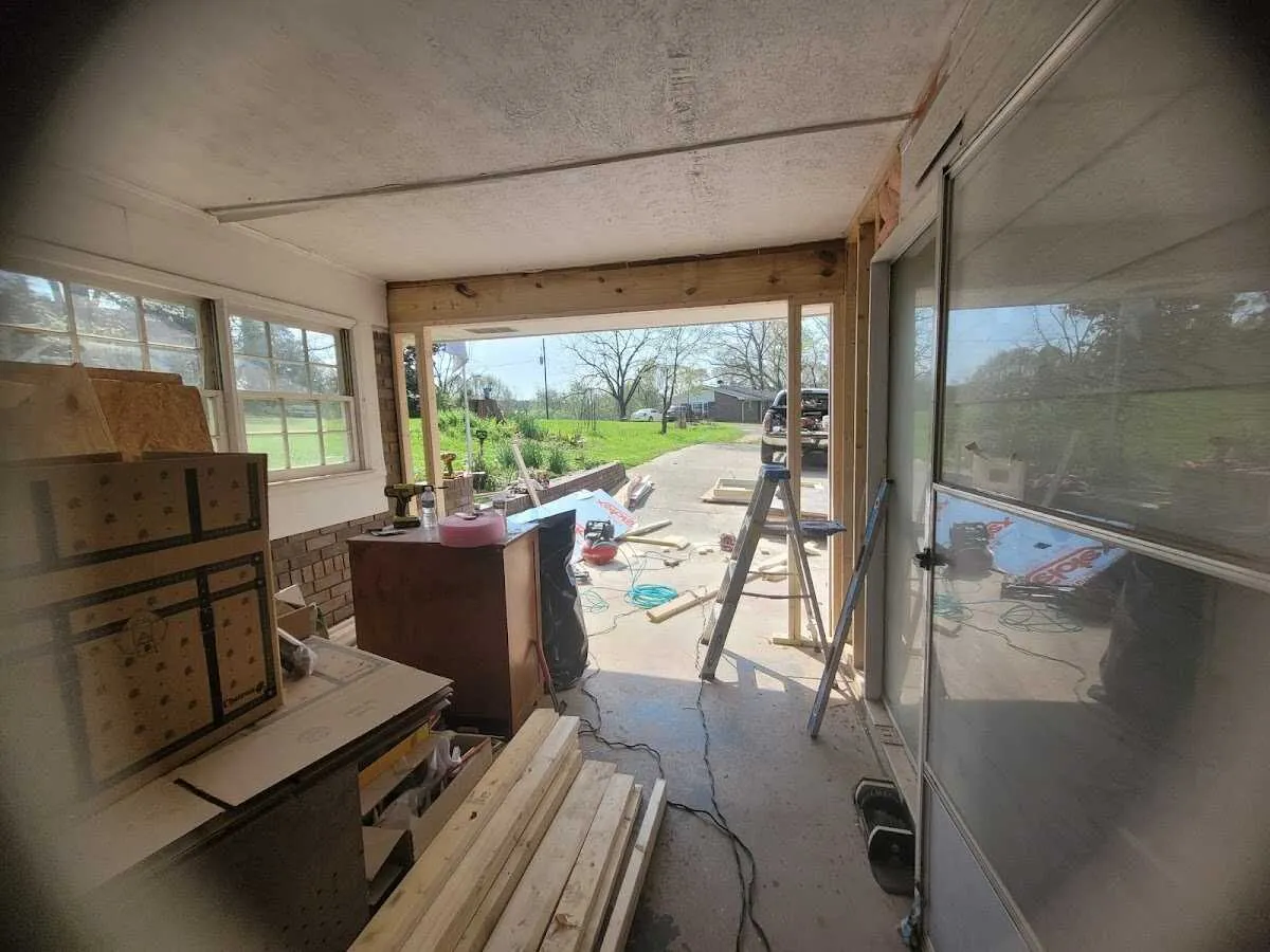 Air movers and dehumidifier for Drying & Dehumidification in Bealeton